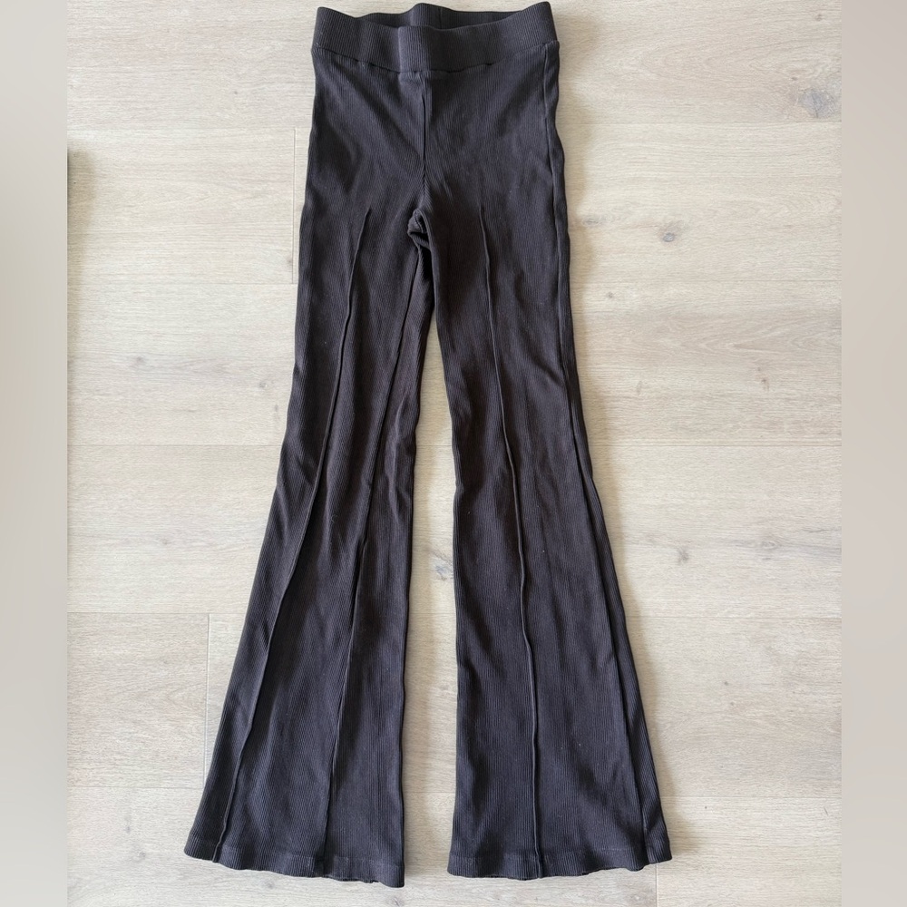 DONNI The Rib Kick Flare in Espresso